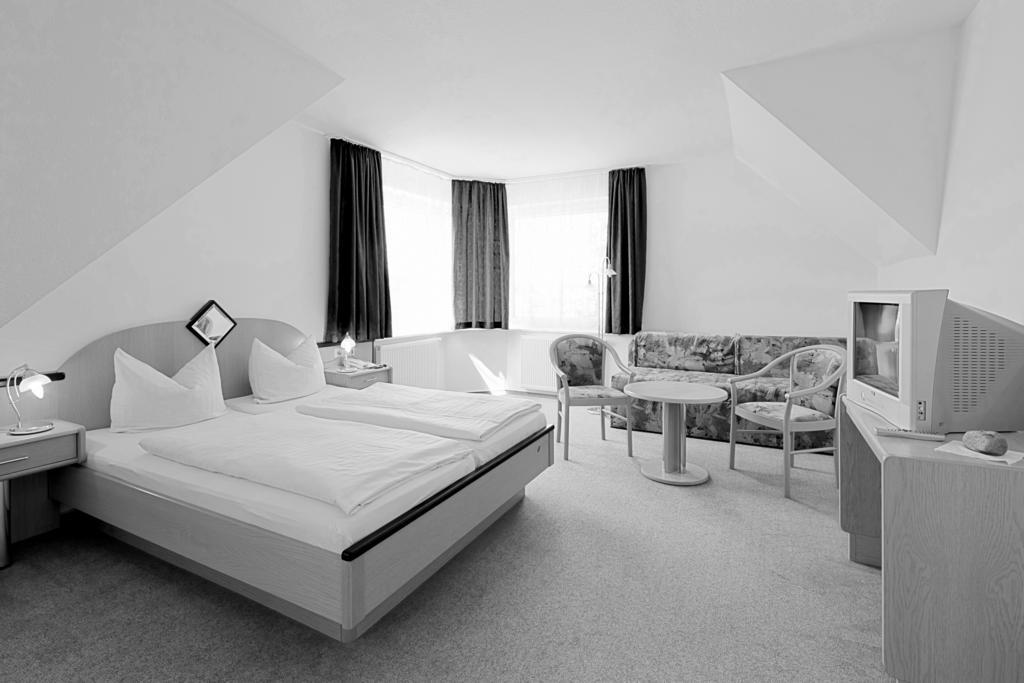 Hotel Jahnke Нойбранденбург Екстериор снимка